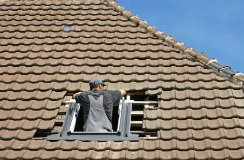 Pose de velux - Saint-Martin-du-Frêne